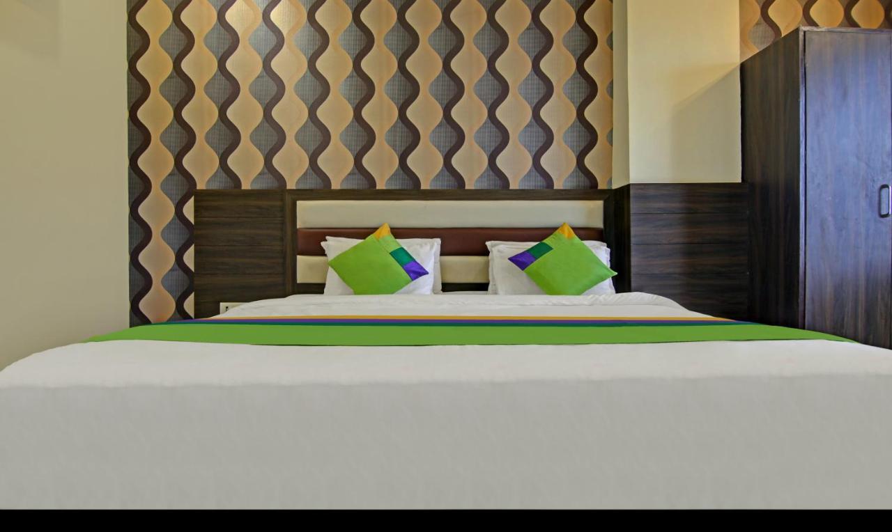 Hotel Treebo S G Grand Agra  Esterno foto